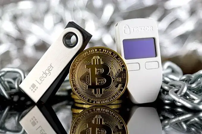 Zdjęcie Trezor czy Ledger: Który portfel sprzętowy wybrać w 2024? Poznaj wady i zalety!