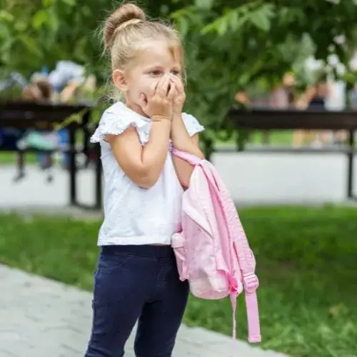 Zdjęcie Jak postępować z dzieckiem z fobią szkolną, aby mu pomóc?