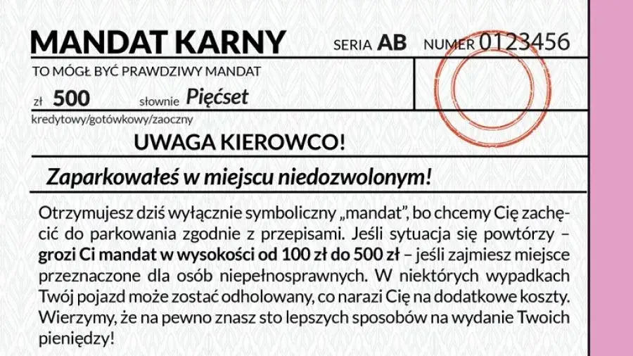 Zdjęcie Czy straż miejska może wystawić mandat za parkowanie na osiedlu? Sprawdź zasady