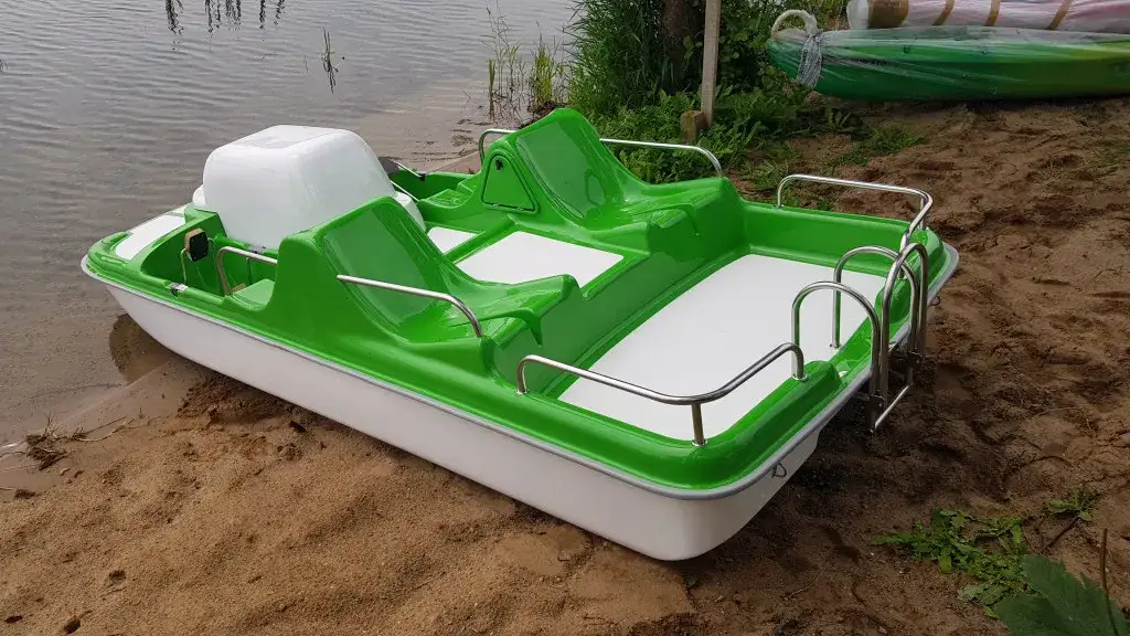 Zdjęcie Ile kosztuje rower wodny? Ceny, które mogą zaskoczyć każdego