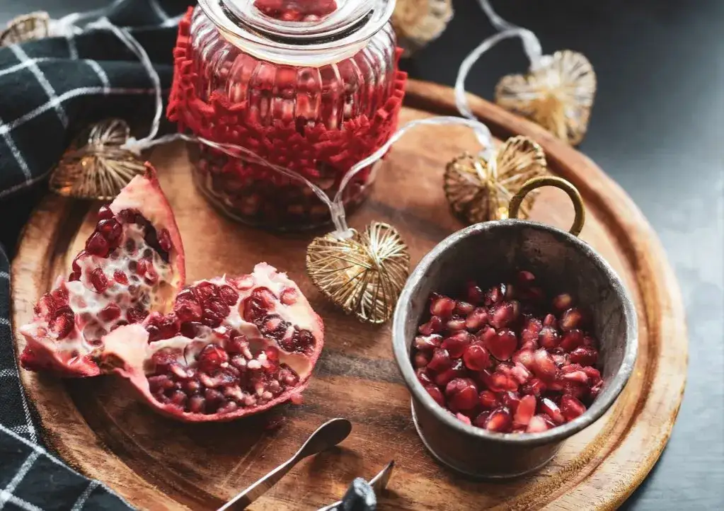 Zdjęcie Die erstaunlichen Vitamine im Granatapfel und ihre Gesundheitsvorteile