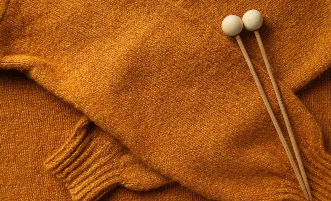 Zdjęcie Jak uratować sweter skurczony w praniu? Sprawdzone metody na ratunek