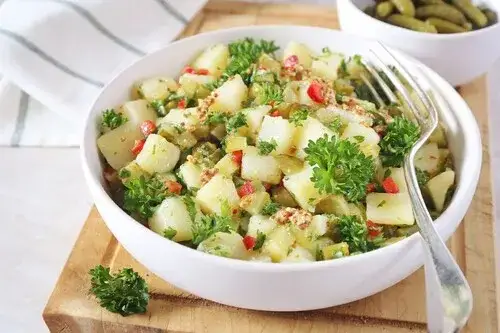 Zdjęcie Domina la ensalada de patata: recetas, trucos y secretos de chef