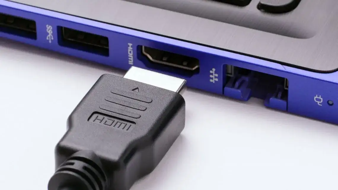 Zdjęcie Jak podłączyć monitor do komputera kablem HDMI bez problemów