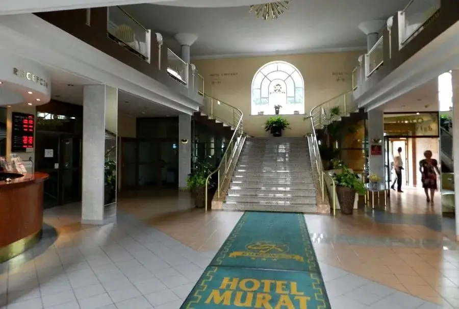 Zdjęcie Dlaczego upadł hotel Murat w Redzie? Oto szokujące przyczyny