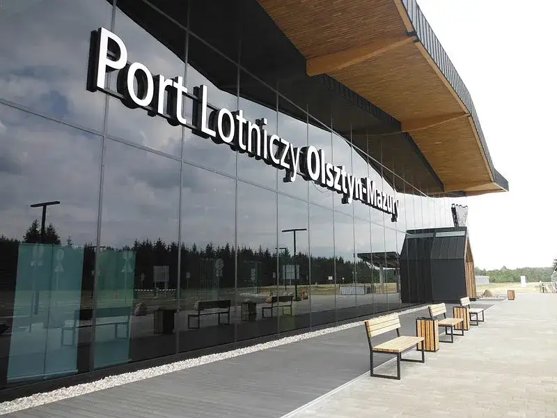 Zdjęcie Jak sprawnie odebrać pasażera z lotniska Balice bez stresu i opłat