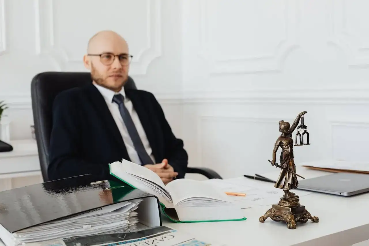 Zdjęcie Ile wynosi opłata notarialna przy zakupie mieszkania? Sprawdź stawki!
