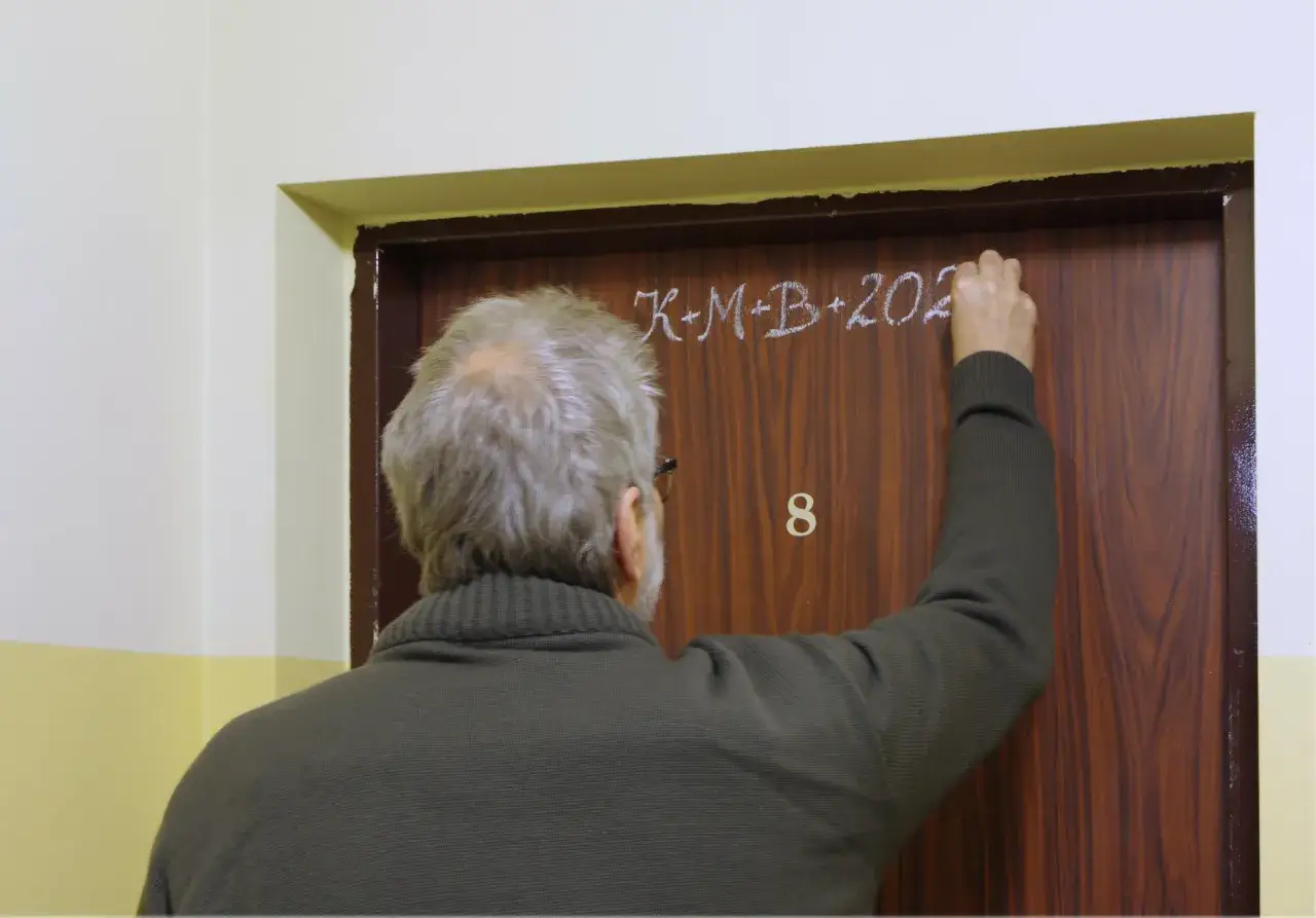 Zdjęcie Jak napisać na drzwiach Trzech Króli, aby przyciągnąć błogosławieństwo?