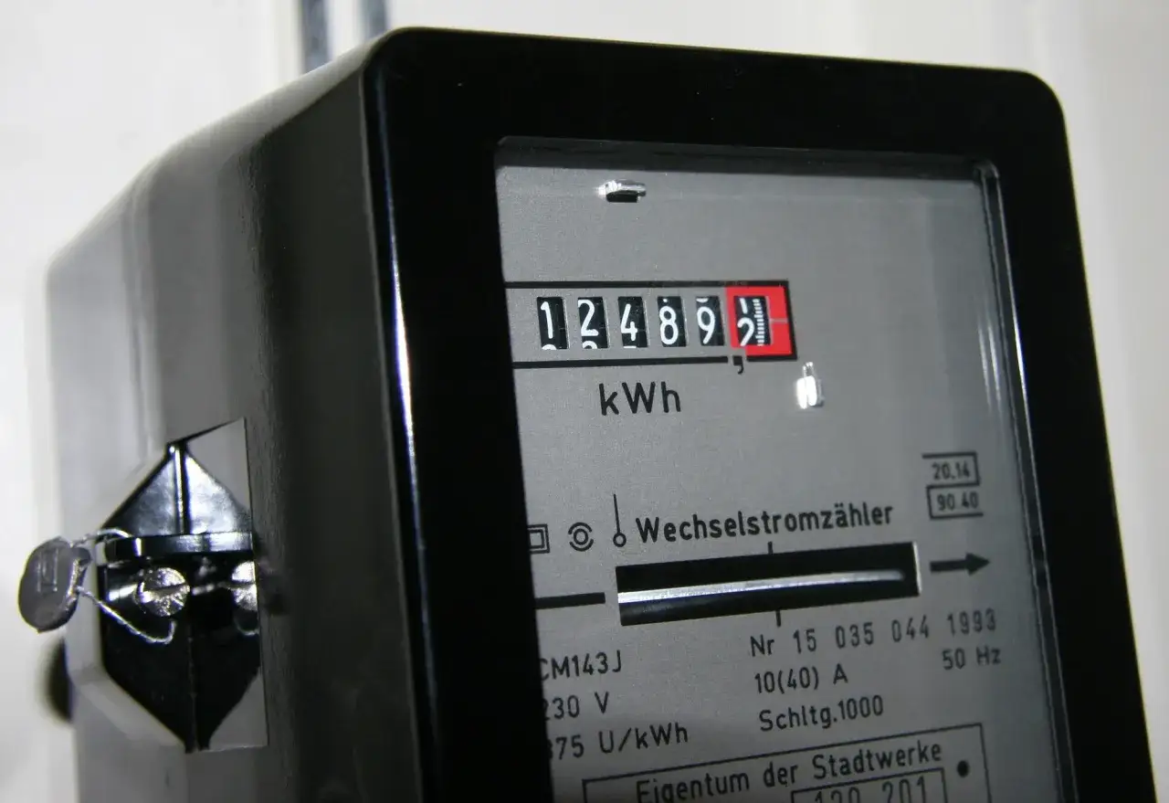 Zdjęcie Jak zmierzyć pobór prądu w domu i obniżyć rachunki za energię