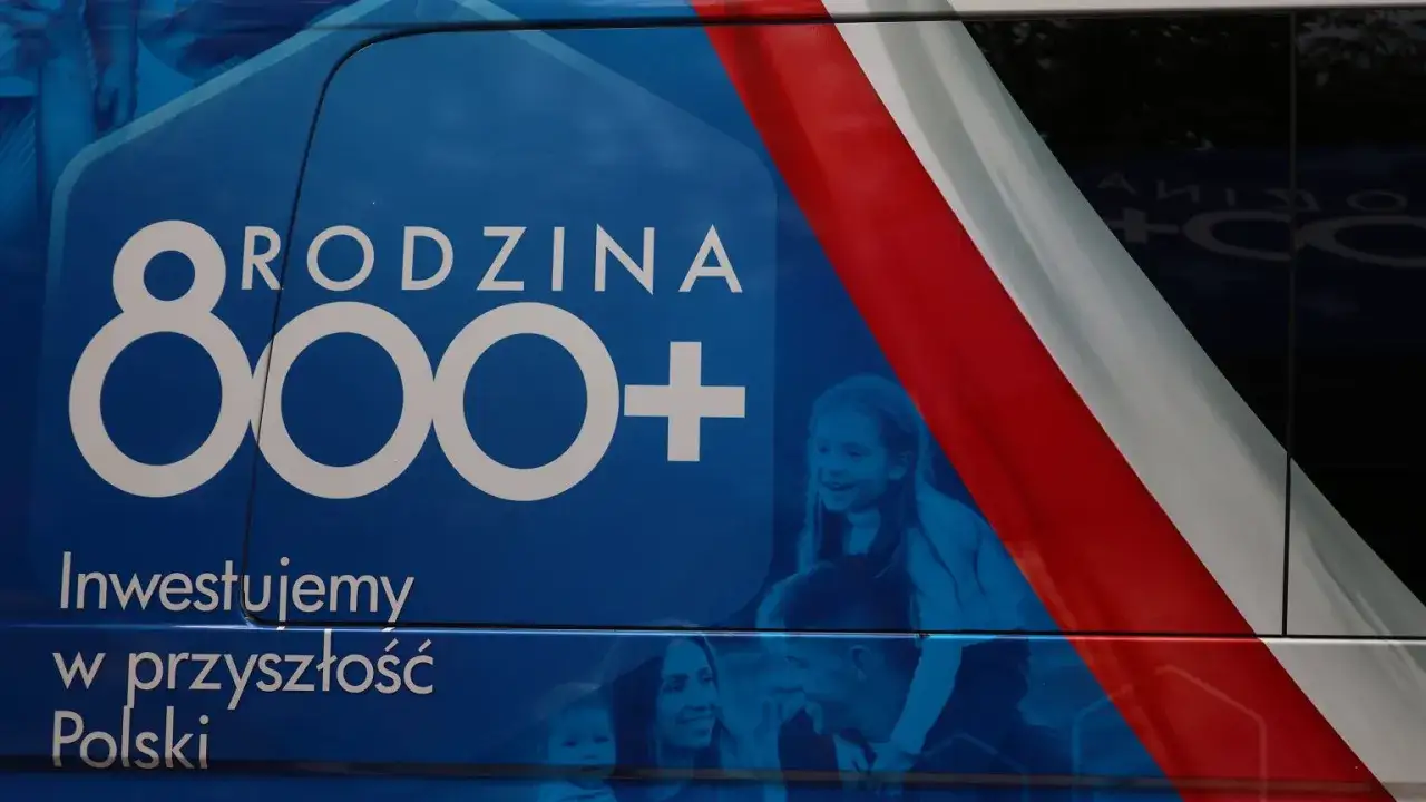 Zdjęcie Uwaga! Ostateczny termin 800 plus: Nie przegap złożenia wniosku i strać szansę na świadczenie