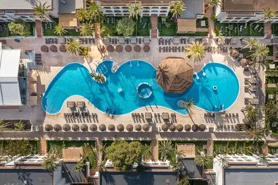Zdjęcie Tu hotel en Zahara de los Atunes: &iquest;Lujo, encanto o familiar?