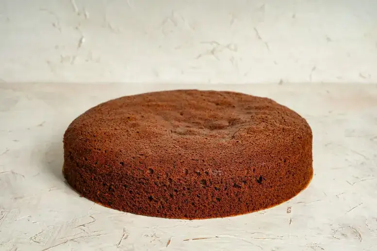 Zdjęcie Ile dni wcześniej można upiec biszkopt na tort, aby był idealny?