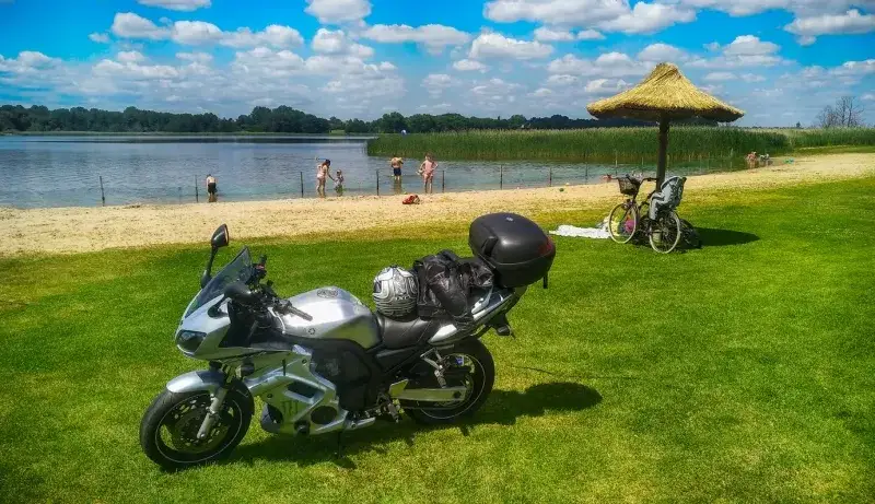 Zdjęcie Najlepsze trasy motocyklowe w Poznaniu - odkryj piękne widoki i atrakcje