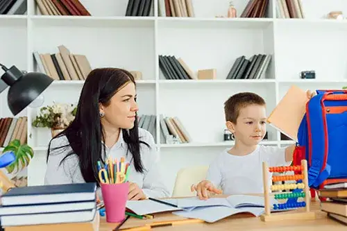 Zdjęcie Czy nauczanie indywidualne może odbywać się w szkole? Oto warunki