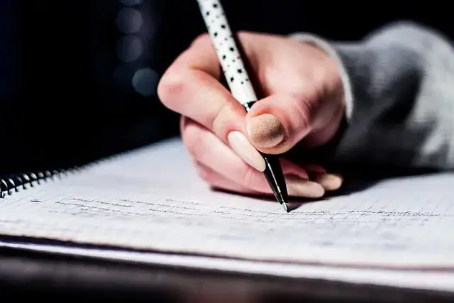 Zdjęcie Jak skontaktować się z wychowawcą osadzonego i uniknąć problemów