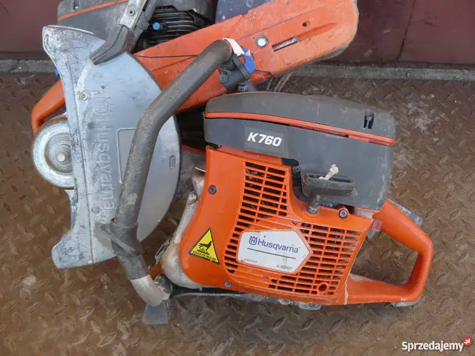 Zdjęcie Jak sprawdzić rok produkcji pilarki Husqvarna i uniknąć problemów