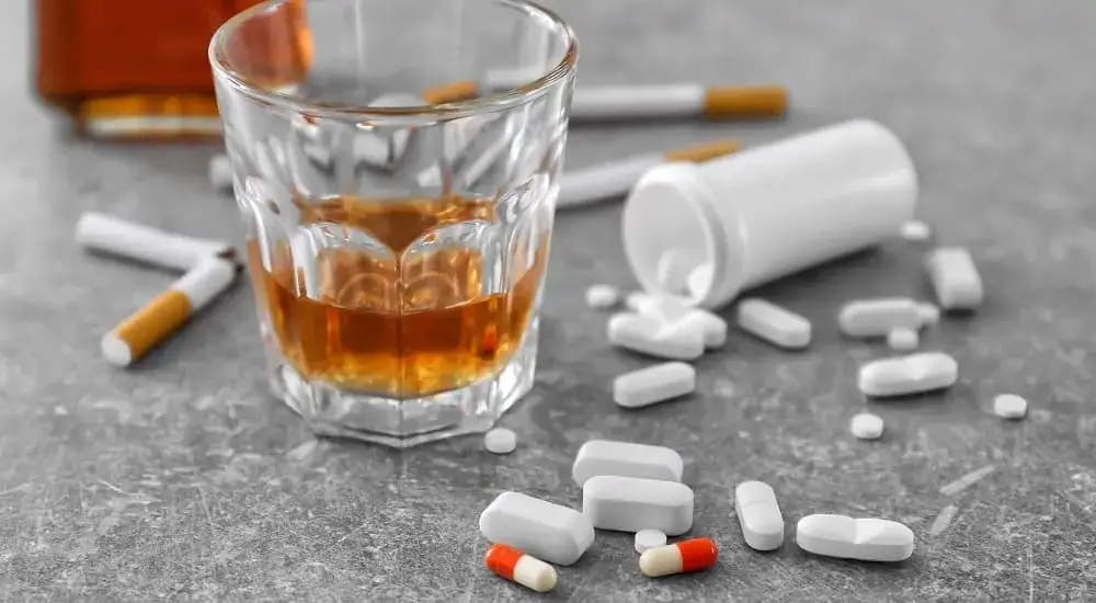 Zdjęcie Czy można wypić piwo przy antybiotyku? Sprawdź skutki i ryzyko