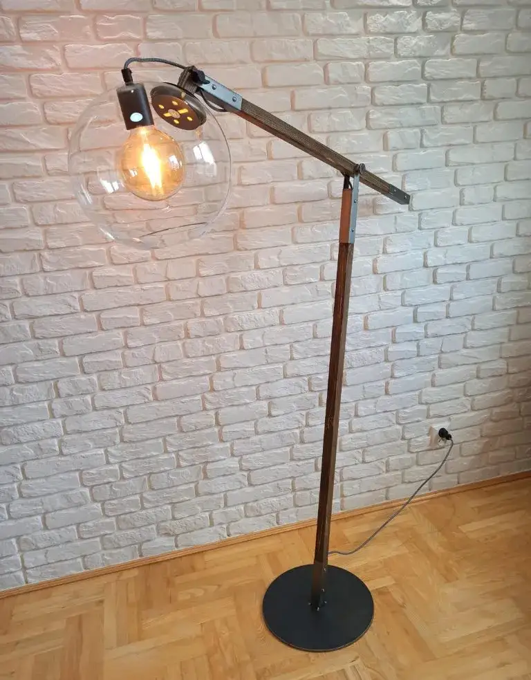 Zdjęcie Stwórz wyjątkową lampę stojącą DIY - proste instrukcje i pomysły
