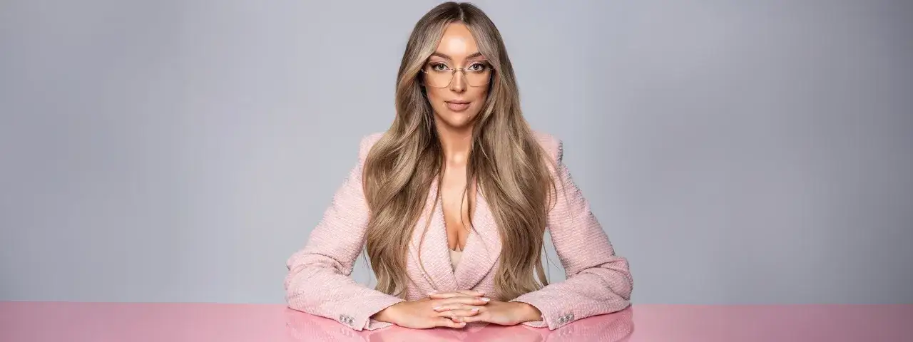 Zdjęcie Ile kosztuje hollywood hair? Ceny przedłużania włosów, które zaskakują