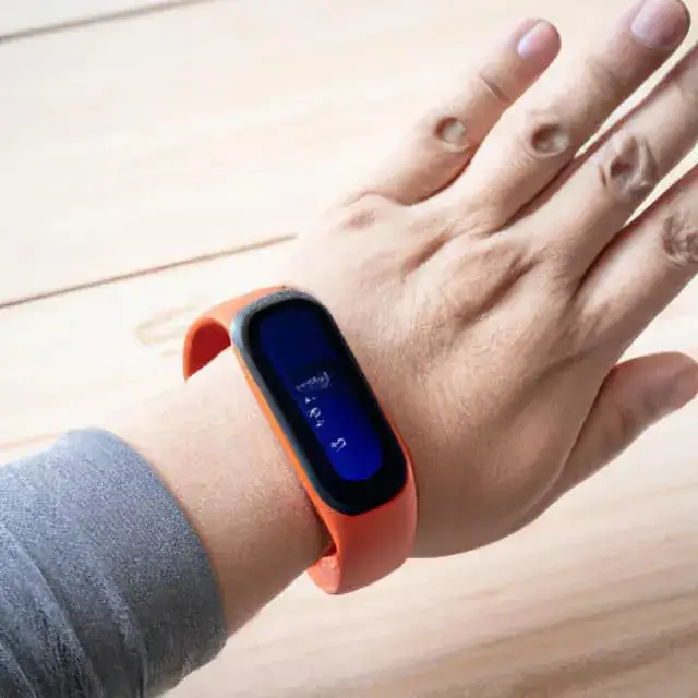 Zdjęcie Jak włączyć mi band 6 i uniknąć problemów z konfiguracją