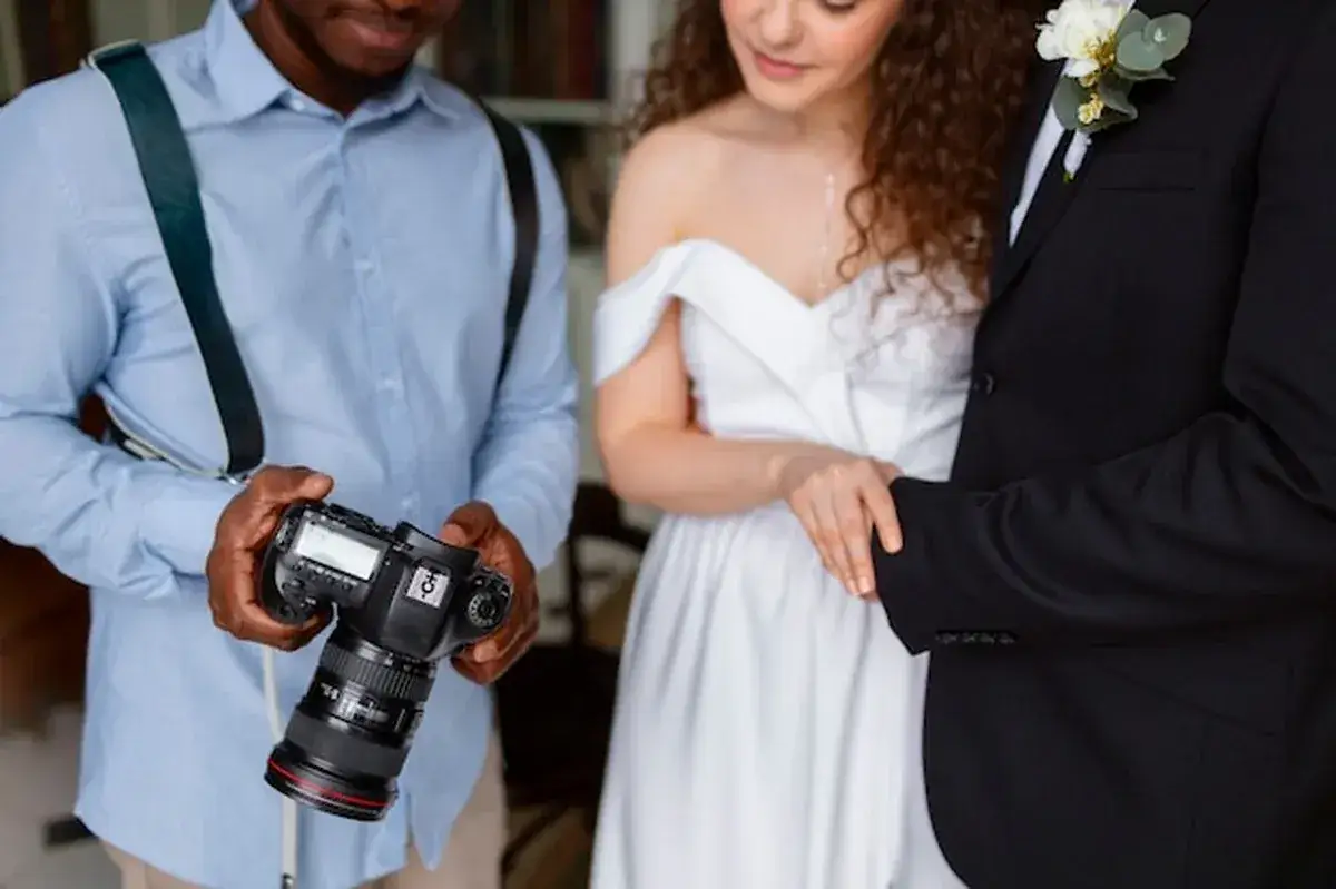 Zdjęcie Ile kosztuje fotograf i kamerzysta na wesele? Ceny, które zaskakują