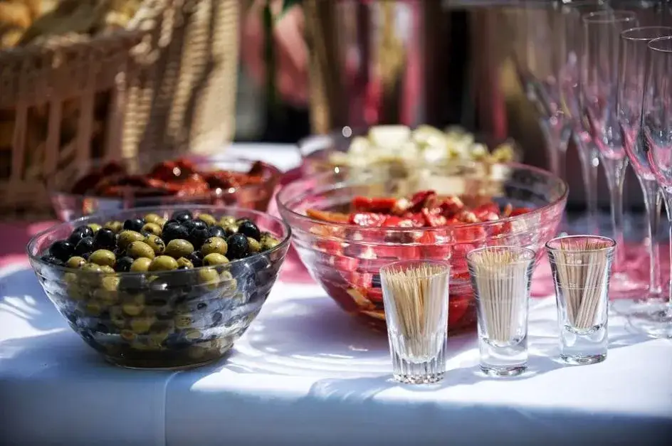 Zdjęcie Czy od cateringu można odliczyć VAT? Sprawdź, jak to zrobić poprawnie