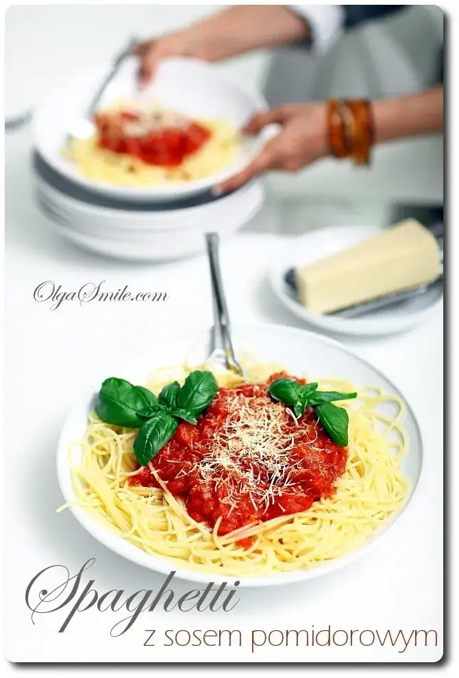 Zdjęcie Prosty przepis na spaghetti z sosem pomidorowym, który zachwyca smakiem