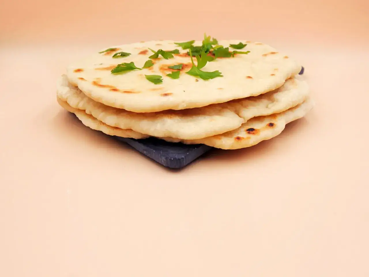 Zdjęcie Chlebek naan gdzie kupić? Najlepsze miejsca i ceny w Polsce