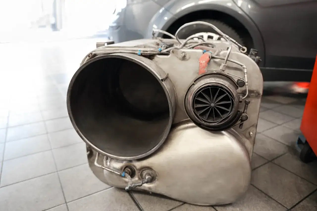 Zdjęcie Wycięty DPF objawy: jak uniknąć kosztownych problemów z silnikiem