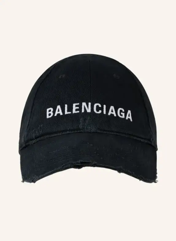 Zdjęcie Ile kosztuje czapka Balenciaga? Ceny, modele i gdzie kupić taniej