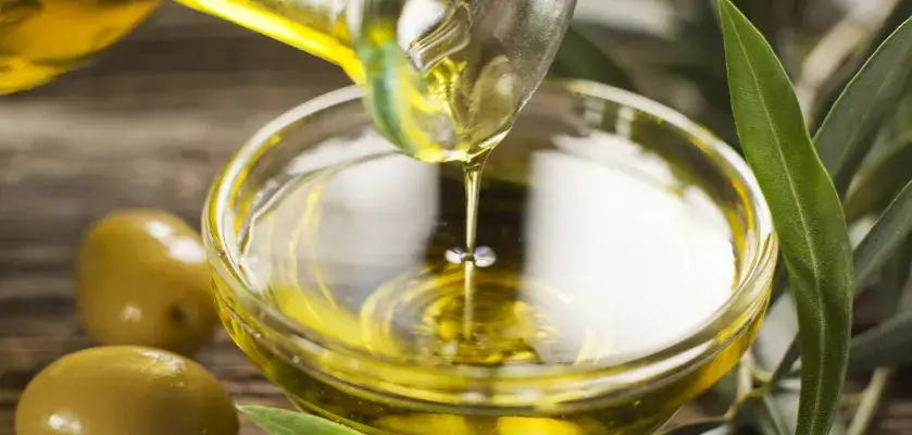 Zdjęcie Czy oliwa z oliwek podnosi cholesterol? Odkryj jej prawdziwy wpływ