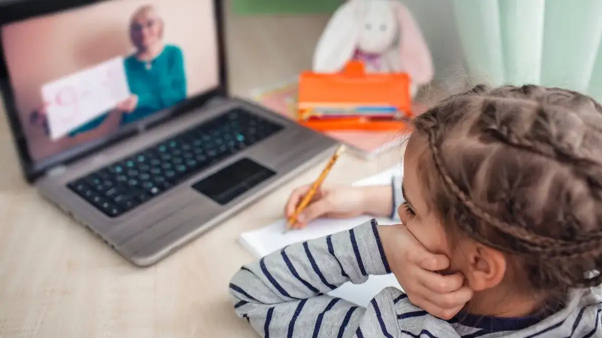 Zdjęcie Nauczanie w chmurze ile kosztuje? Poznaj ukryte wydatki edukacji online
