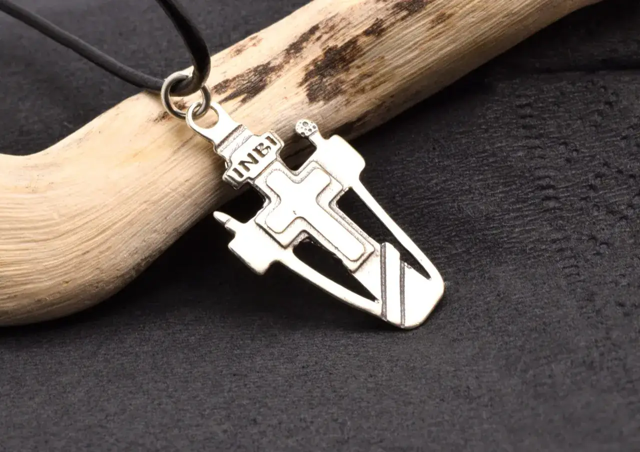 Zdjęcie Krzyż Pasyjny: Symbolika Arma Christi i jej znaczenie