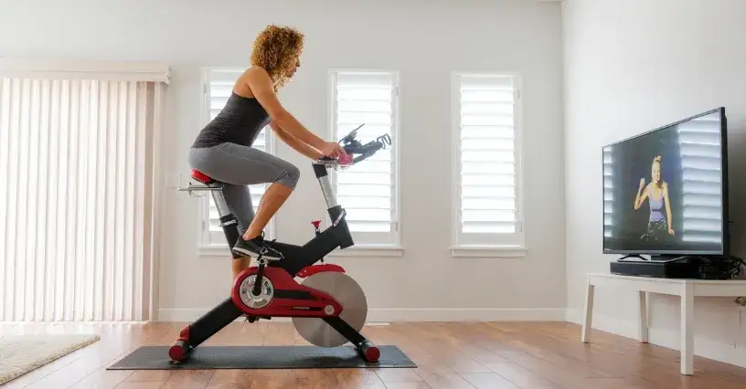 Zdjęcie Ile kosztuje rower stacjonarny? Sprawdź ceny i modele, które warto kupić