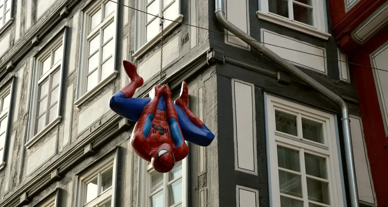 Zdjęcie Filmy o Spider-Manie: Odkryj wszystkie uniwersa i najlepsze tytuły