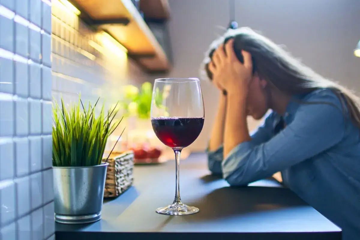 Zdjęcie Kto to jest pijak i jakie są jego cechy oraz konsekwencje społeczne