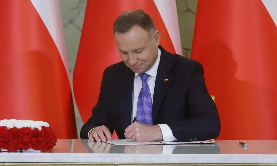 Zdjęcie Czy prezydent podpisał zmiany w kodeksie pracy? Sprawdź, co się zmienia