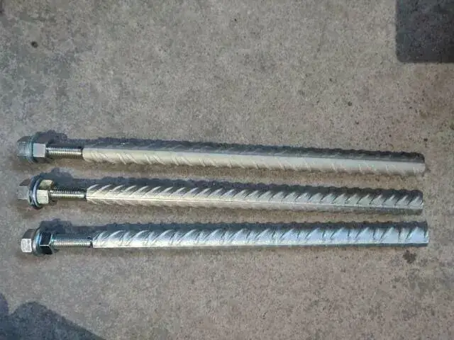 Zdjęcie Jakie kotwy do bramy przesuwnej? Rodzaje, wybór i montaż