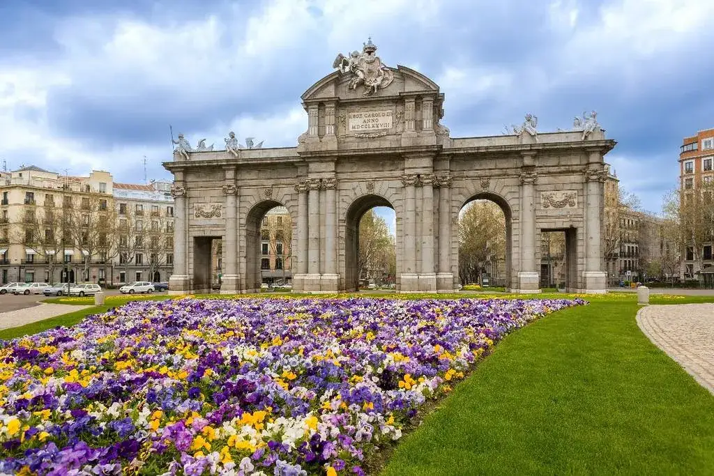Zdjęcie Madrid: Qué ver, comer y vivir como un auténtico madrileño