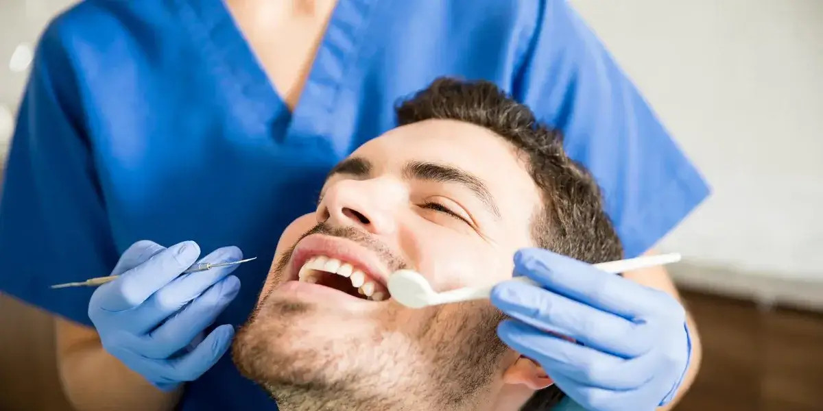 Zdjęcie Jak umówić się do dentysty i uniknąć długiego czekania na wizytę