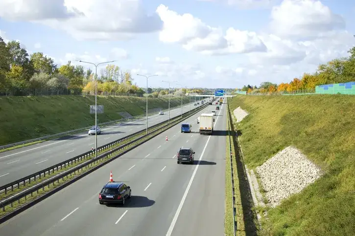 Zdjęcie Gdzie kupić winiety na autostrady i uniknąć mandatu? Sprawdź teraz!