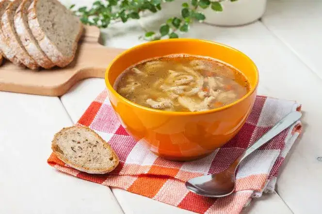 Zdjęcie Jak zrobić flaki drobiowe – prosty przepis na pyszny smak domowej zupy