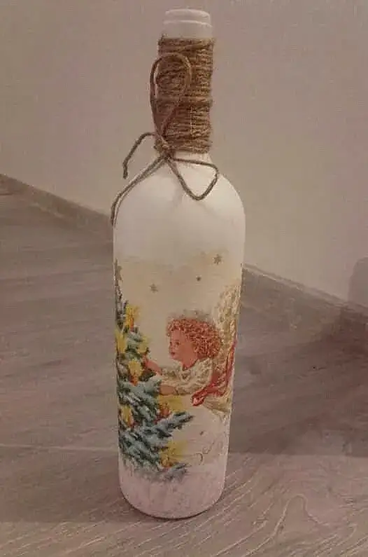 Zdjęcie Jak zrobić stroik świąteczny z recyklingu – tanie i ekologiczne pomysły na dekoracje