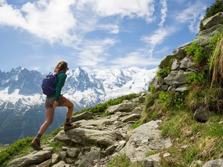 Zdjęcie Las mejores zapatillas de monta&ntilde;a mujer para tus aventuras al aire libre