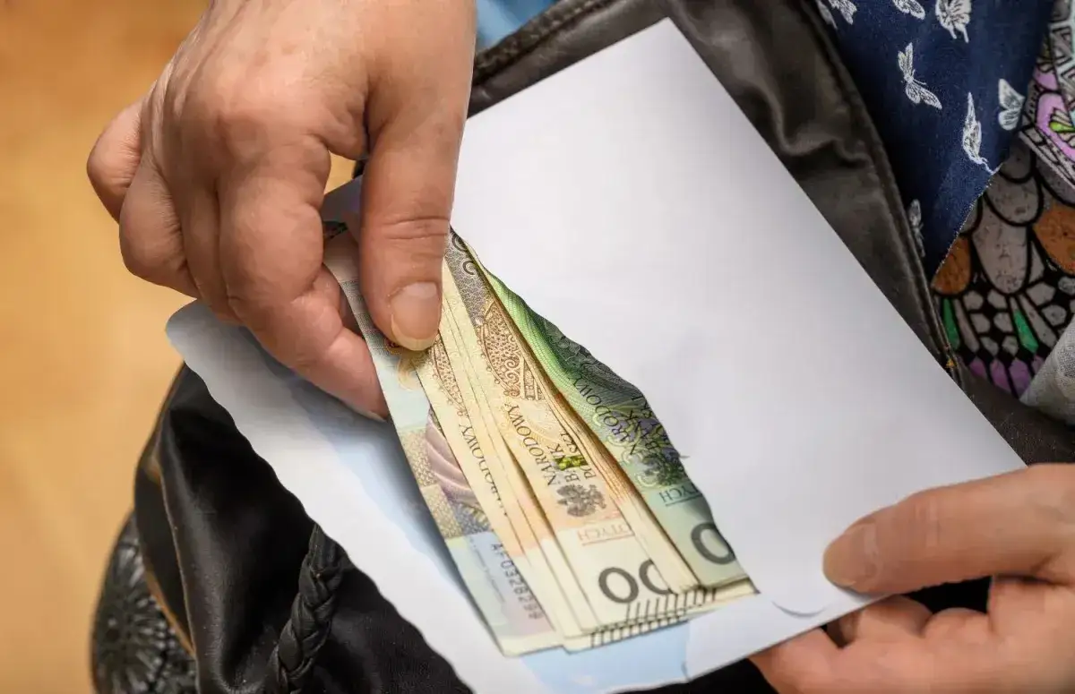 Zdjęcie Renta rodzinna po ojcu do kiedy? Sprawdź, jak długo przysługuje