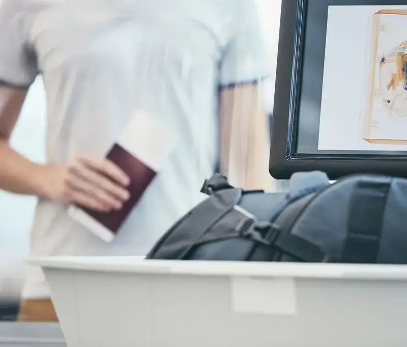 Zdjęcie Ile płynów w bagażu podręcznym? Uniknij problemów na lotnisku
