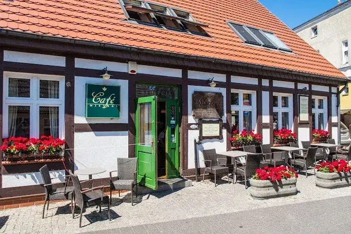 Zdjęcie Gdzie zjeść w Ustce? Tanie i smaczne restauracje czekają na Ciebie