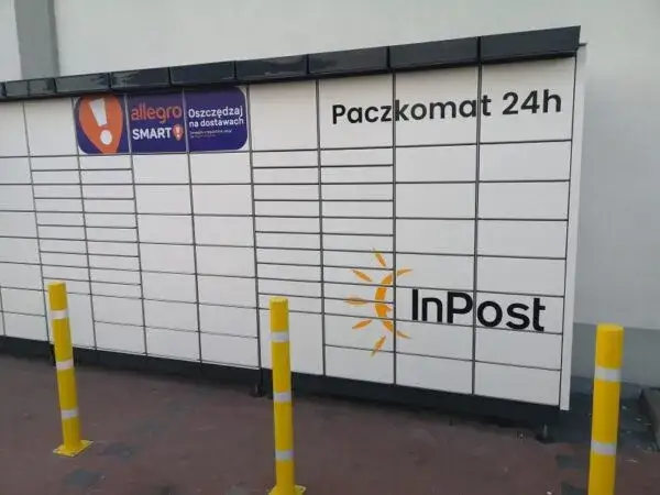 Zdjęcie Czy InPost dostarcza do paczkomatów w sobotę? Sprawdź warunki dostawy
