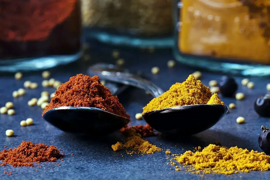 Zdjęcie Curry co to za przyprawa: skład, smak i zastosowanie w kuchni