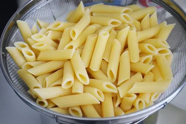 Zdjęcie Jak idealnie ugotować makaron penne - uniknij powszechnych błędów